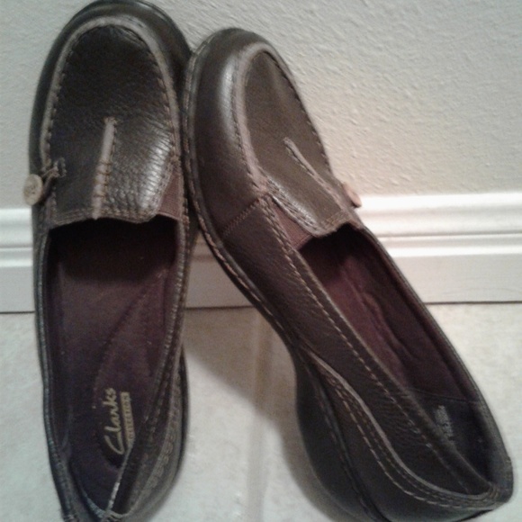 CLARKS LOAFERS - Picture 1 of 4